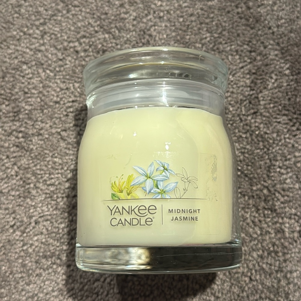 Yankee Candle Midnight Jasmine Scented 2 Wick Candle 13 oz